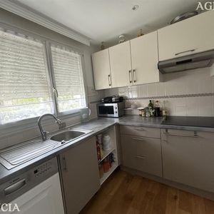 Location Appartement 3 pièces 59m² ROISSY EN BRIE 77680 - Photo 3