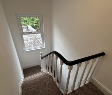 2 Donegall Avenue, Belfast, BT12 6LX - Photo 4