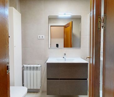 Piso de alquiler en Calle de Martínez Izquierdo, Guindalera - Photo 2