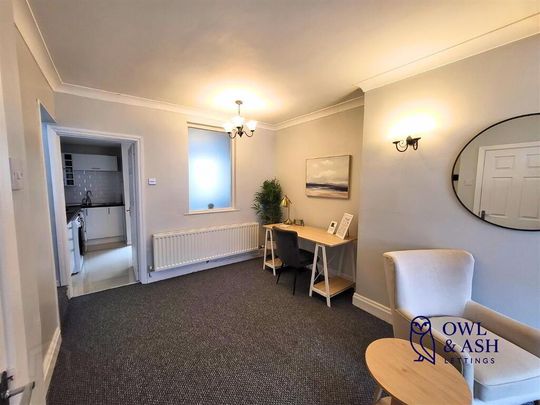 50 Sloan Street, Lisburn, BT27 5AG - Photo 1