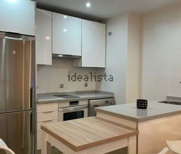 Alquiler de piso en Calle Trinidad - Photo 2