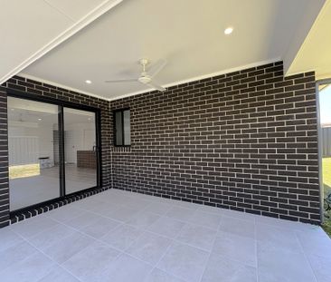 Modern Family Home in Lochinvar - Photo 5