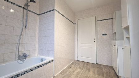 Maison 2 Chambres à 6020 Dampremy - Photo 3