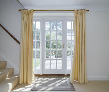 2 bedroom end of terrace house to rent - Photo 3