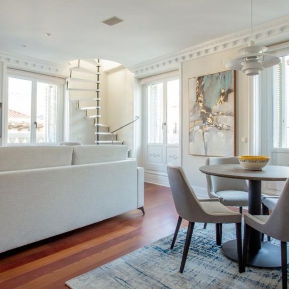 1 room luxury Apartment for rent in Madrid, Autonomous Region of Madrid - Photo 1