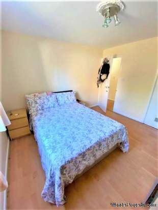 2 bedroom property to rent in London - Photo 2