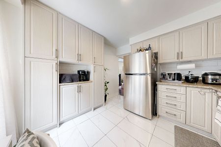 For Lease - 120 Ellerslie Road, Brampton, Ontario - Photo 2