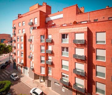Apartamento de alquiler en Calle de la Curva, 45, Ciudad Jardín - T... - Photo 3