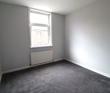 2 Bedroom End Terraced House To Rent - Photo 4