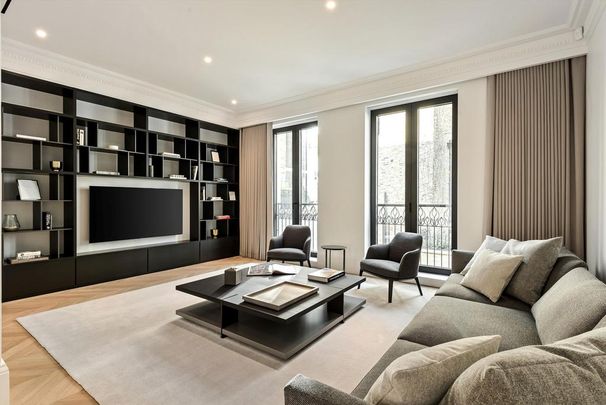 4 bedroom terraced house to rent - Photo 1