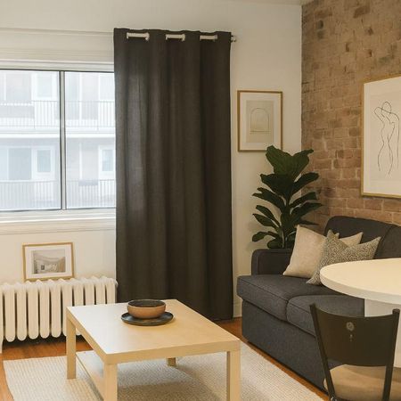 🏙️ Beau 3 ½ centre-ville – Montréal - Photo 3