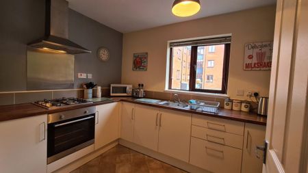 1 bedroom flat to rent - Photo 4