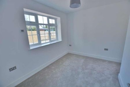 Woolsbridge Road, St. Leonards, Ringwood, BH24 - Photo 2