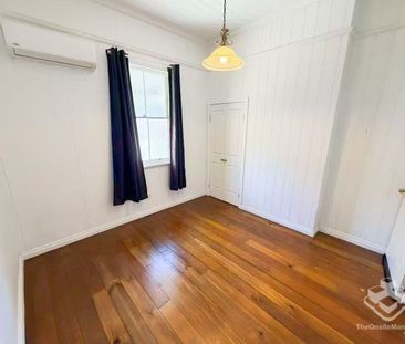 Stylish 4-Bedroom Unit with Outdoor Living in Highgate Hill - Photo 4