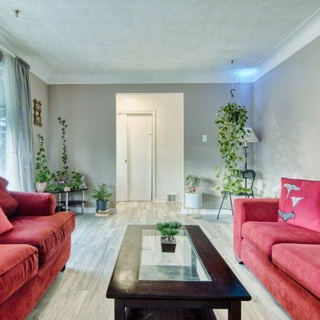 For Lease - 3664 Arlington Avenue, Niagara Falls, Ontario - Photo 1