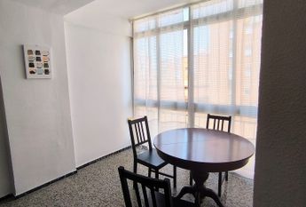 Spacious 3-bedroom apartment for rent in Málaga