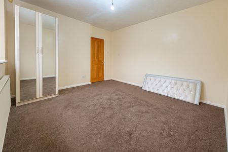 6 Bedroom House To Let - HP12 - Photo 4