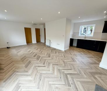 2 bedroom semi-detached bungalow to rent - Photo 5