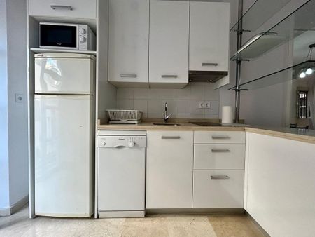 Sevilla, Andalusia 41001 - Photo 5