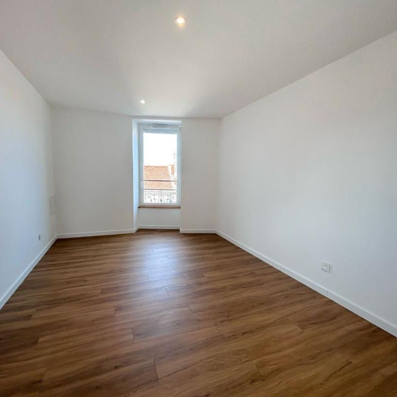 Location Appartement 4 pièces 77m² ROANNE 42300 - Photo 1