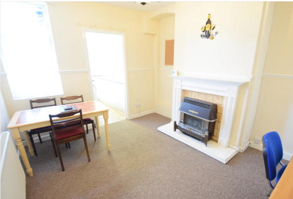 3 bedroom house to rent Cross Street, Lincoln, Lincolnshire, LN5 - Photo 1