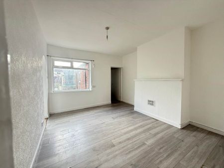 Deacon Crescent, Doncaster. DN11 0SY - Photo 3