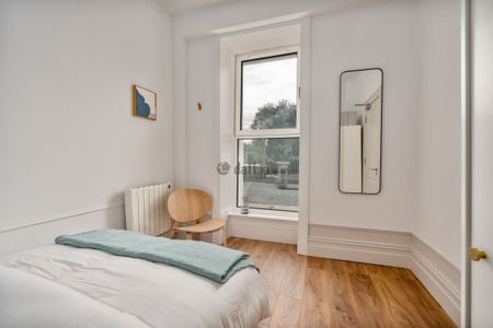 Apartment to rent in Cork, Tivoli - Photo 3