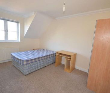 Ensbury Gardens, Ensbury Park, Bournemouth, BH10 - Photo 4