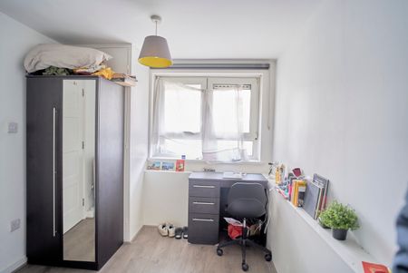 Howcroft House – Room 1 - Photo 3