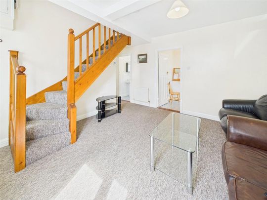 3 bedroom bungalow to rent - Photo 1