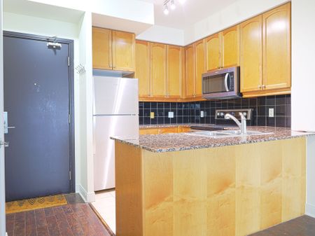 For Lease - 70 Absolute Avenue Unit# 1002, Mississauga, Ontario - Photo 5