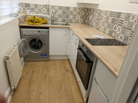 1 Bed Flat, Woodborough Road, NG3 - Photo 3