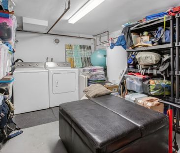 323 Rue De Courcelle, H4C 3B8, H4C 3B8, Montréal - Photo 2