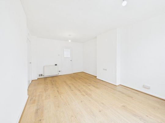 2 bedroom maisonette to rent - Photo 1