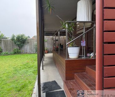 Spacious Family Home in Prime Keysborough Location - Photo 2