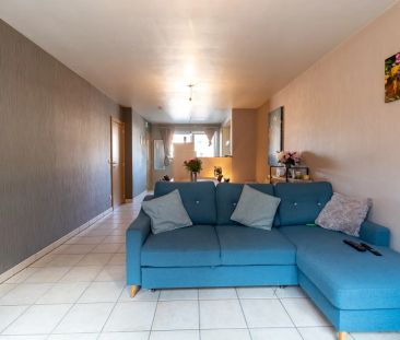 Ruim duplex appartement met zonnig terras in centrum Koekelare - Photo 2