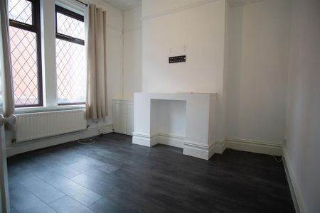 3 bedroom terraced house to rent - Photo 2