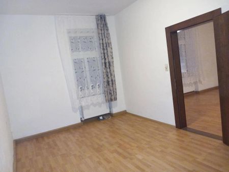 freundliche 3-Zimmer Wohnung mit möblierter Küche und Terrasse - Photo 5