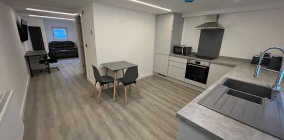 Burchett Terrace - Photo 2