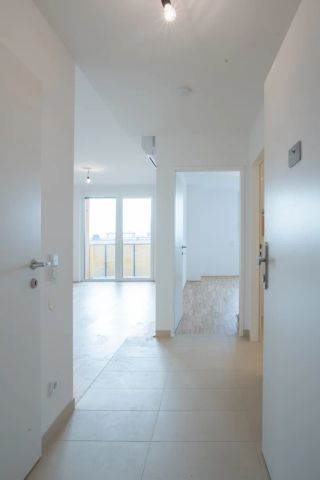 Schöne 2-Zimmer-Balkonwohnung mit Fußbodenkühlung! U6 Floridsdorf! - Photo 4