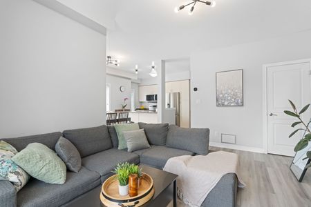 For Lease - 1401 Plains Road Unit# 92, Burlington, Ontario - Photo 4