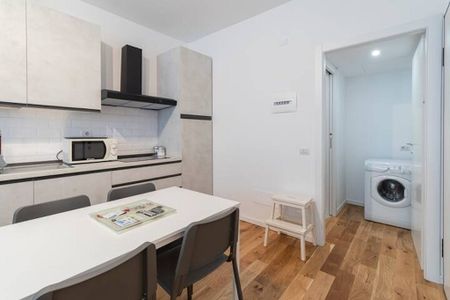 Via Fra Bartolomeo, Milan, Lombardy 20146 - Photo 4