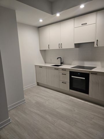 For Lease - 1 Quarrington Lane Unit# 905, Toronto, Ontario - Photo 3