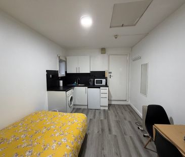 Studio Flat, Mill Lane, NW6 - Photo 5