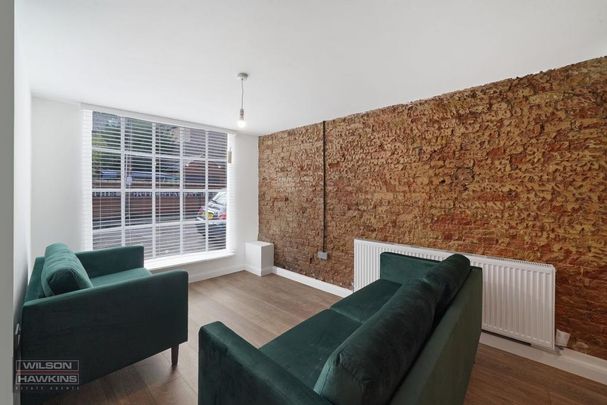 2 bedroom flat to rent - Photo 1