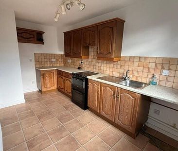 2 bedroom detached house to rent - Photo 2