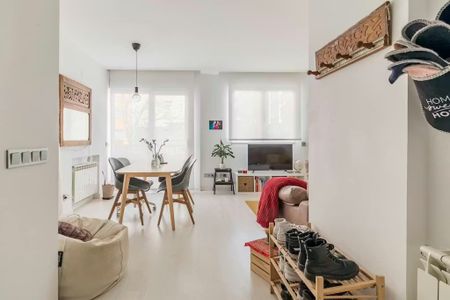 Calle de Pamplona, Madrid, Community of Madrid 28039 - Foto 3