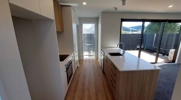 Trendy Townhouse - Photo 1