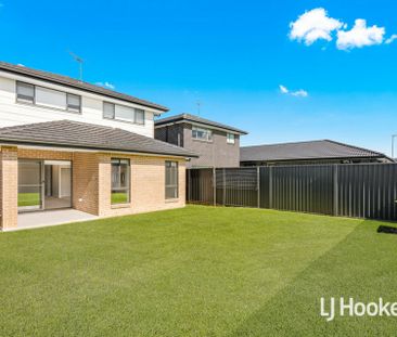 Stunning 4-Bedroom Home! - Photo 6