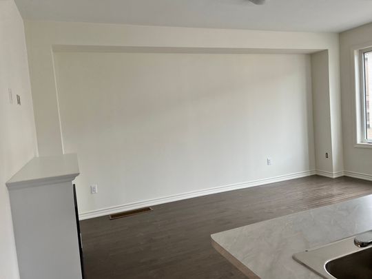 For Lease - 92 Ogston Crescent, Whitby, Ontario - Photo 1